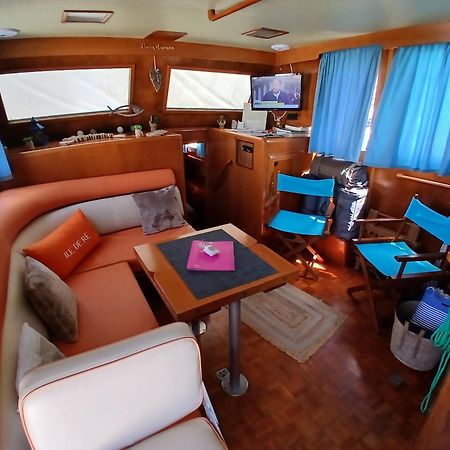 Bateau Atypique Yacht La Rochelle Hotel Ла Рошел Екстериор снимка