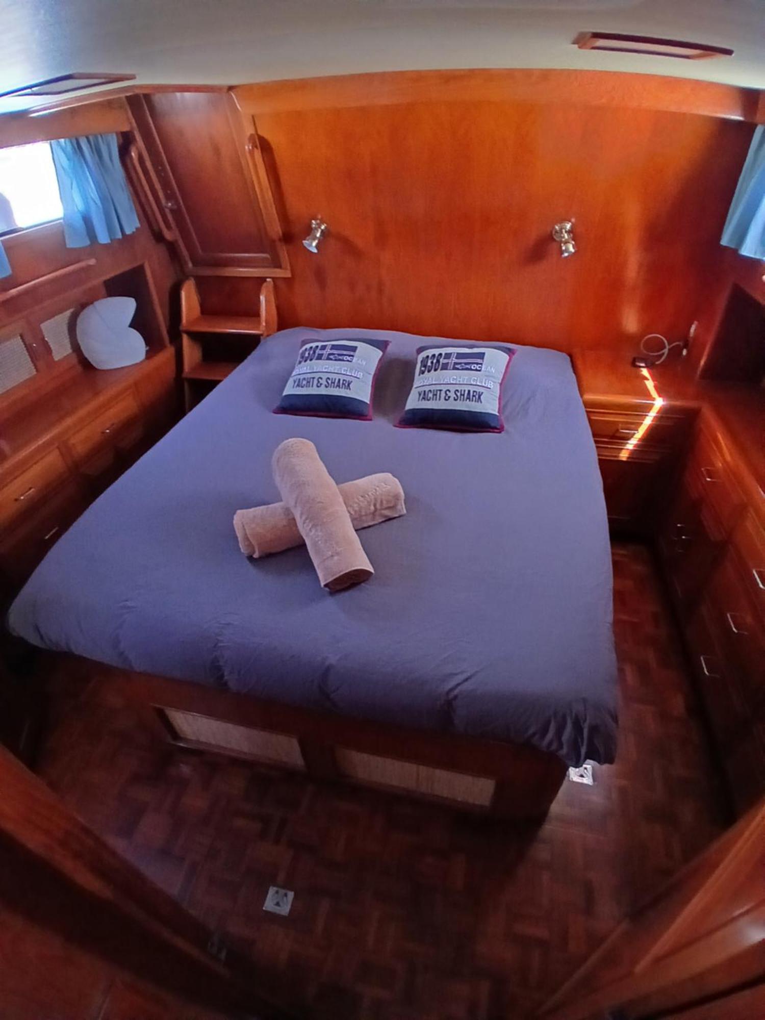 Bateau Atypique Yacht La Rochelle Hotel Ла Рошел Екстериор снимка